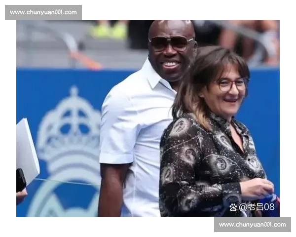 全场沸腾为他欢呼尖叫点燃激情时刻 全场沸腾为他欢呼尖叫点燃激情时刻